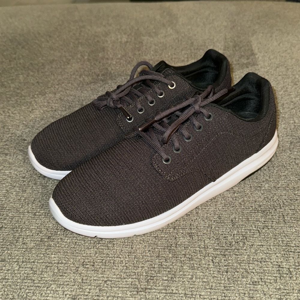 Travis Mathew Shoes
